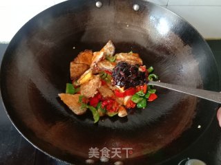 青红椒炒荷包蛋步骤6