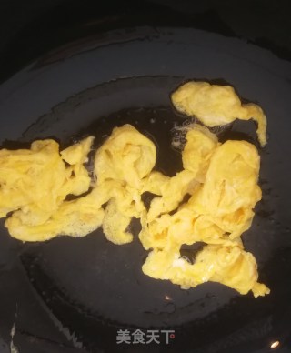 西瓜皮炒鸡蛋步骤6