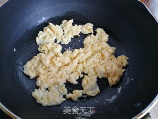 丝瓜虾仁炒蛋步骤4