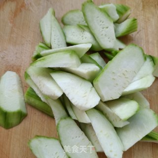 丝瓜番茄炒乌鸡蛋步骤5