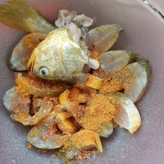 盐焗黄花鱼步骤6