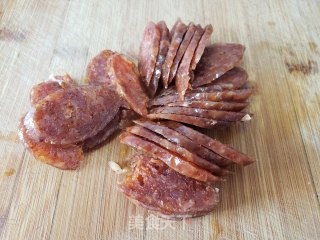豇豆炒腊肠步骤1