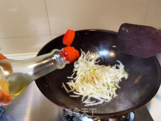 醋溜豆芽菜步骤7