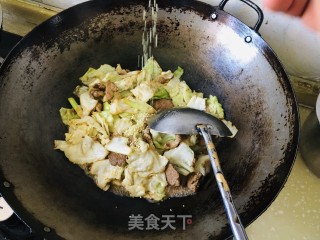 甘蓝炒肉片步骤9