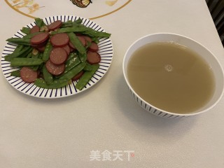 蒜香红肠荷兰豆步骤10