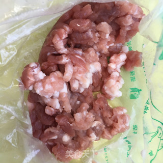 肉末炒平菇步骤2