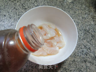 巴沙鱼柳炒鸡蛋步骤3