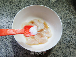 巴沙鱼柳炒鸡蛋步骤4