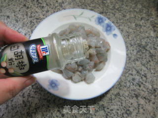 虾仁豆腐皮卷步骤4