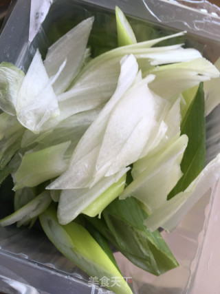 素炒白牛肝菌步骤3