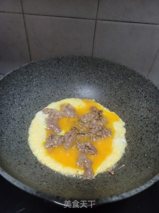牛肉片炒蛋步骤5