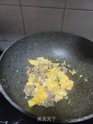 牛肉片炒蛋步骤8