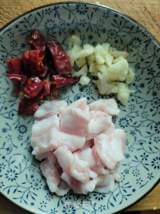 五花肉焖笋丝步骤4