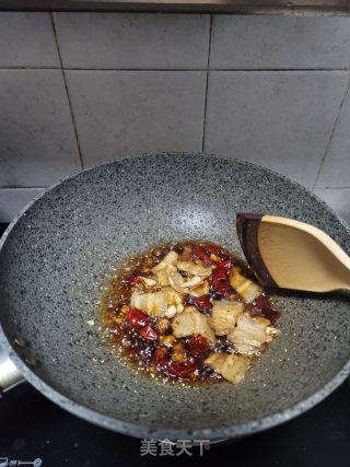 五花肉焖笋丝步骤7