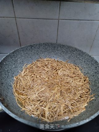 五花肉焖笋丝步骤9