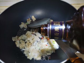 油渣炒空心菜梗步骤5