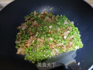 油渣炒空心菜梗步骤9