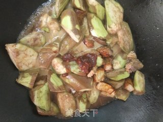 香辣咸鱼茄子煲！步骤5
