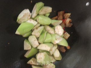 香辣咸鱼茄子煲！步骤4