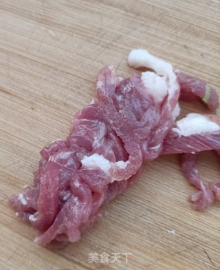 水萝卜炒红薯梗步骤7