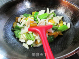 双椒炒茭白步骤8