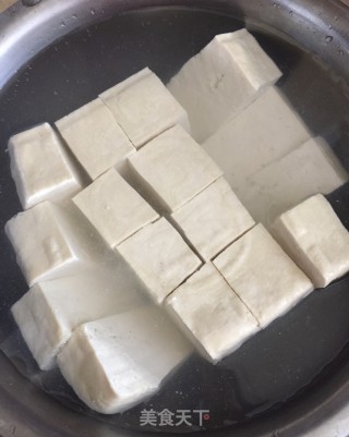 杂菌焖豆腐步骤2