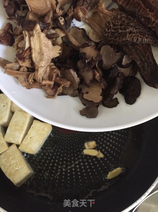 杂菌焖豆腐步骤7