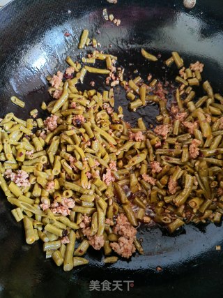 烂肉豇豆步骤5