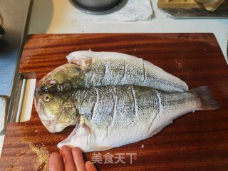 香烤鲈鱼步骤4