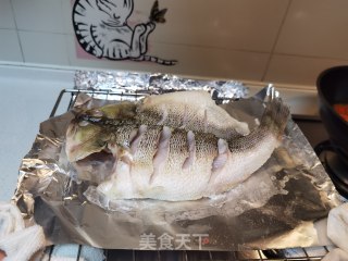 香烤鲈鱼步骤24