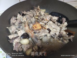 豆腐乳啤酒烧鸡步骤4