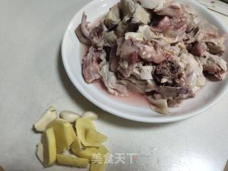 豆腐乳啤酒烧鸡步骤1