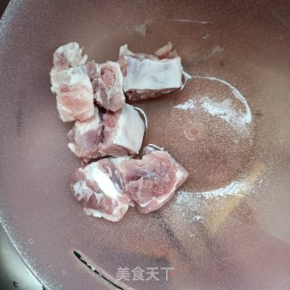 排骨花肉烧笋干步骤3