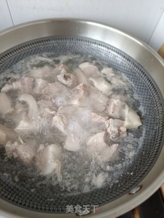 排骨花肉烧笋干步骤5