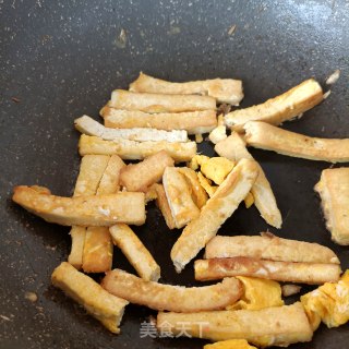 蟹味菇炒豆腐步骤11