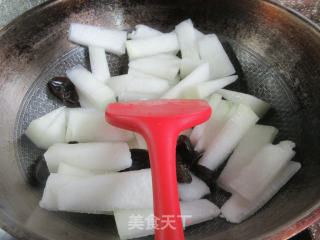 黑木耳烤火腿煮冬瓜步骤3