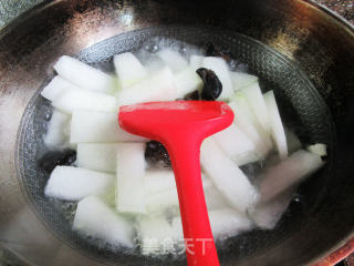 黑木耳烤火腿煮冬瓜步骤5