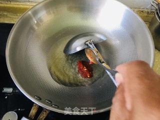 剁辣椒炒茄子步骤3