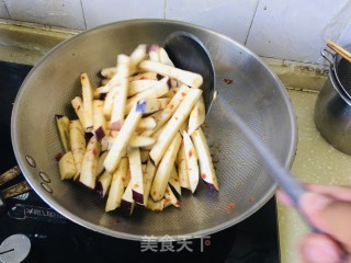剁辣椒炒茄子步骤5