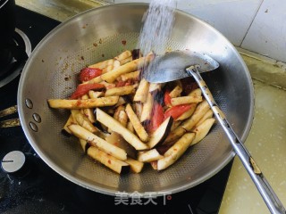 剁辣椒炒茄子步骤8