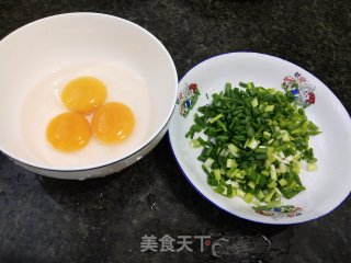 香葱煎鸭蛋步骤1