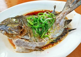 清蒸‘立’鱼步骤7