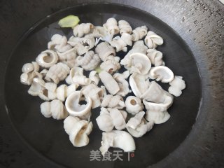 尖椒炒鱼肚步骤5