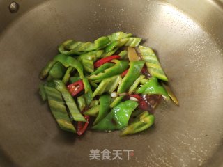 尖椒炒鱼肚步骤10