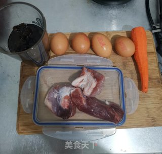 滑炒肉片步骤1