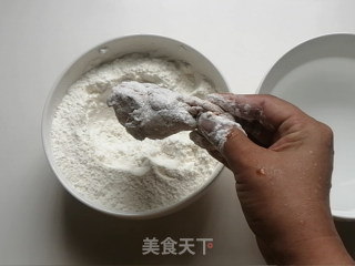 酥炸鸡翅根步骤8
