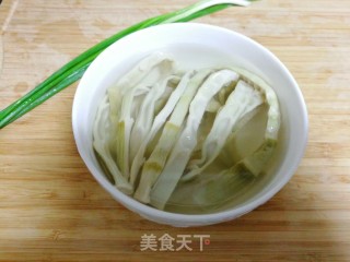清热解暑减脂美食～火腿扁尖笋煮冬瓜步骤3
