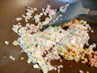 清热解暑减脂美食～火腿扁尖笋煮冬瓜步骤7