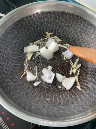 洋葱焖排骨步骤4