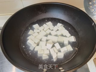 “蟹黄”豆腐煲步骤4